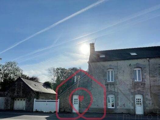 Immeuble à vendre 99 500 € 173 m² Bourbriac 22390