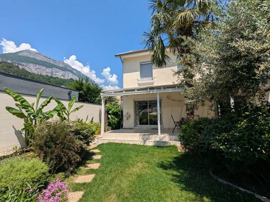Maison à vendre 595 000 € 4 pièces 3 chambres 123 m² 411 m² de terrain Corenc 38700