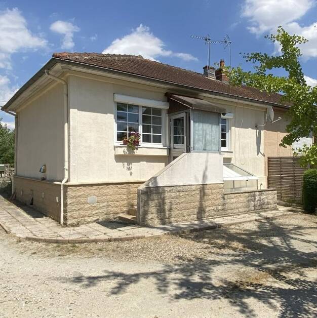 Maison à vendre 71 000 € 3 pièces 1 chambre 49 m² 1 260 m² de terrain Ciry-le-Noble 71420
