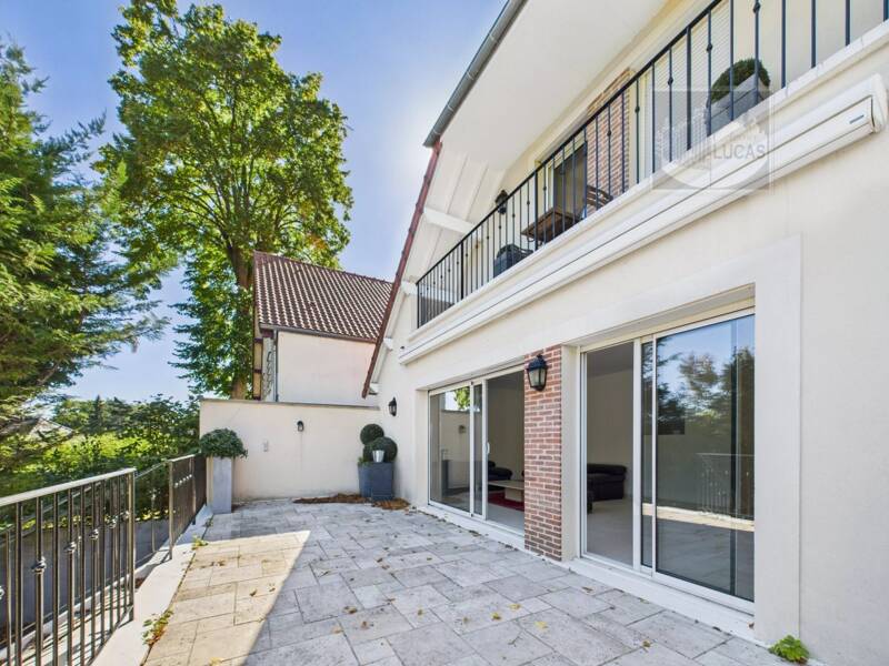 Maison à vendre, 170m², VERRIERES LE BUISSON