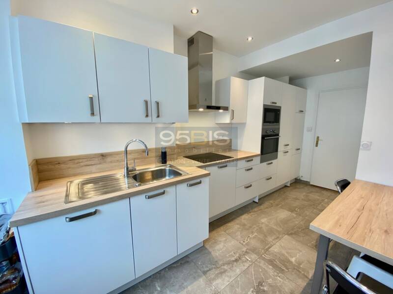 Maison à louer, 104m², LYON 6E