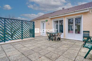 Appartement à vendre 288 000 € 5 pièces 4 chambres 80 m² Sud Est Emerainville 77184
