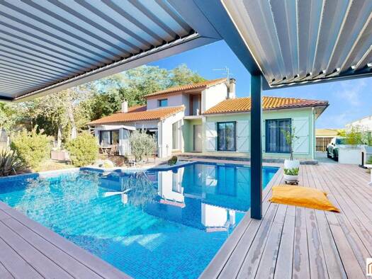 Maison à vendre 370 000 € 6 pièces 4 chambres 190 m² 1 644 m² de terrain Labarthe-Inard 31800