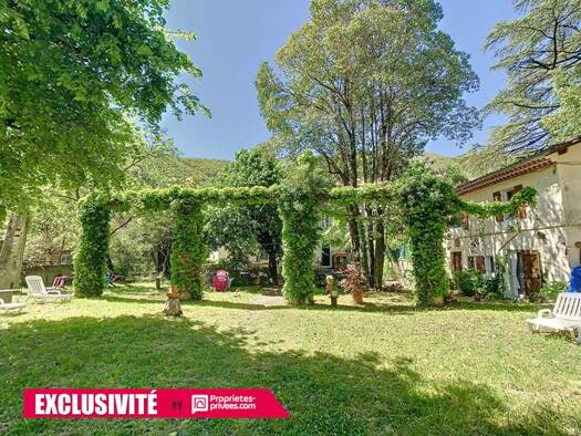 Immeuble à vendre 450 000 € 900 m² Val-d'Aigoual 30570