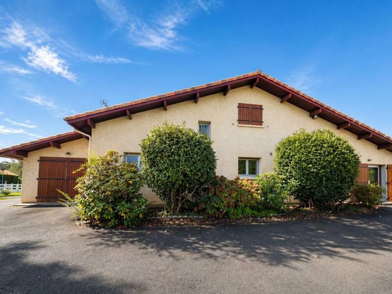 Maison à vendre, 125m², SAUGNAC ET CAMBRAN