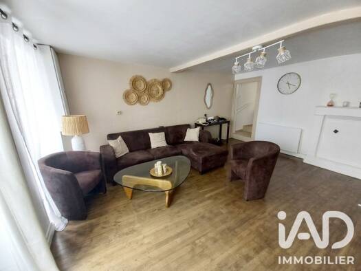 Maison de ville à vendre 159 000 € 5 pièces 3 chambres 104 m² 232 m² de terrain La Châtaigneraie 85120