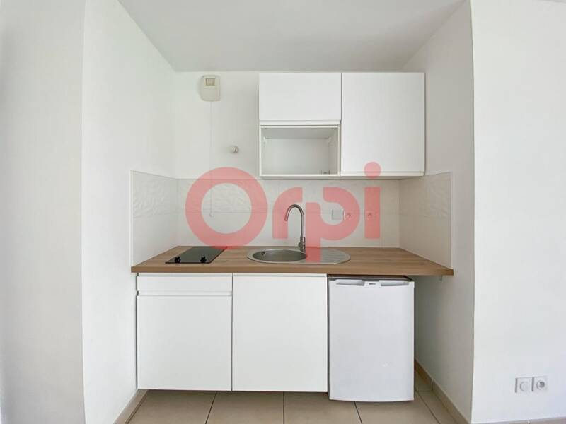 Maison à louer, 32m², LYON 8E