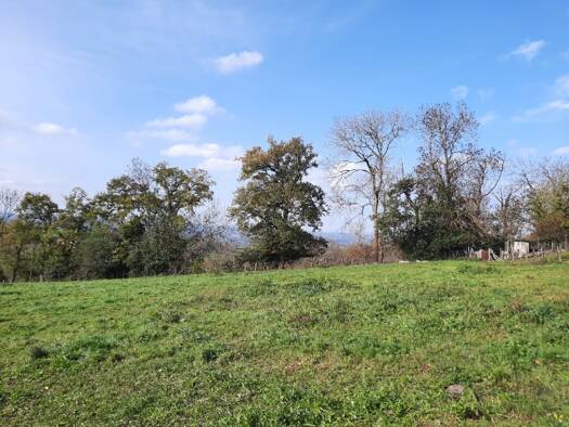 Terrain constructible à vendre 27 000 € 1 353 m² de terrain Centre Ancien Figeac 46100