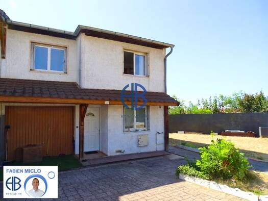 Maison à vendre 259 000 € 5 pièces 4 chambres 95 m² 300 m² de terrain Centre Village Saint-Quentin-Fallavier 38070
