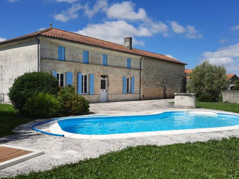 Maison à vendre, 156m², NIEUL LE VIROUIL