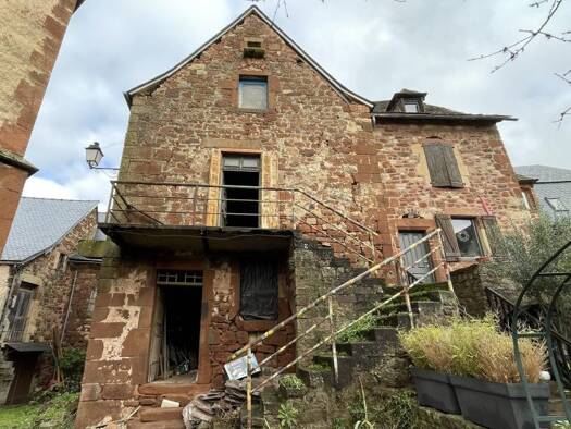 Maison à vendre 50 000 € 1 pièce 1 chambre 220 m² Valady 12330