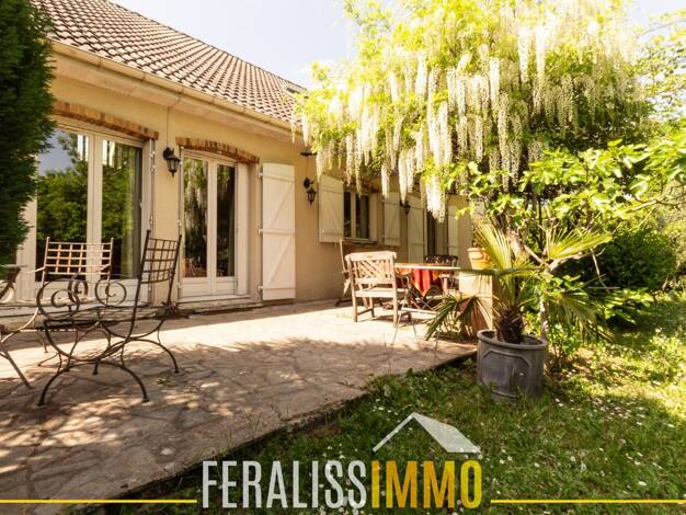 Maison à vendre 574 400 € 7 pièces 5 chambres 183 m² 726 m² de terrain Courdimanche 95800