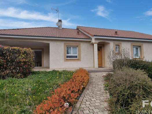 Maison de plain-pied à vendre 370 000 € 7 pièces 5 chambres 175 m² 1 100 m² de terrain Vichy 03200