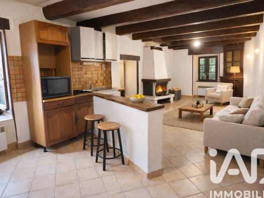 Maison à vendre 39 500 € 4 pièces 2 chambres 75,3 m² 20 m² de terrain Salzuit 43230