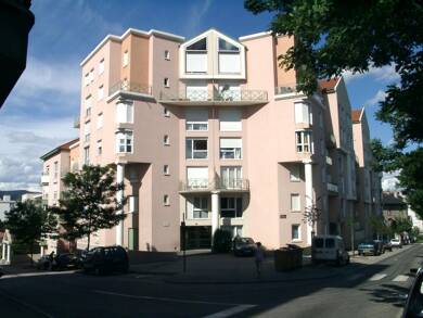 Appartement à louer 623 € 3 pièces 2 chambres 73 m² 4ème étage Centre Ville-Chavanne-Hypercentre Saint-Chamond 42400