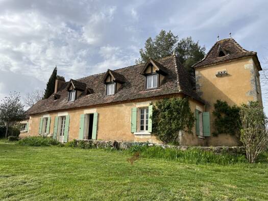 Maison à vendre 498 200 € 7 pièces 4 chambres 183 m² 1 000 m² de terrain Creysse 24100