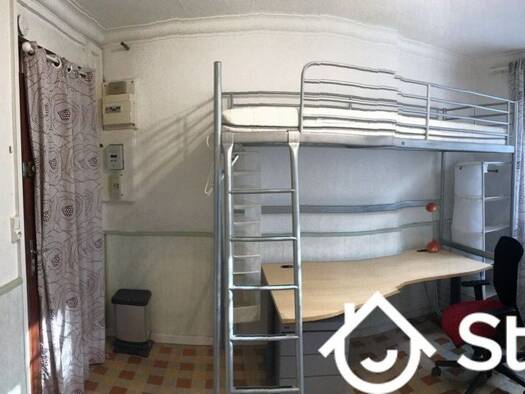 Appartement à louer 340 € 1 pièce 15 m² RDC disponible dès maintenant Berriat-Ampere Grenoble 38000
