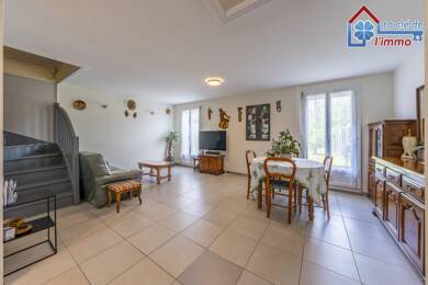 Maison à vendre 254 900 € 5 pièces 4 chambres 89 m² 224 m² de terrain Moissy-Cramayel 77550