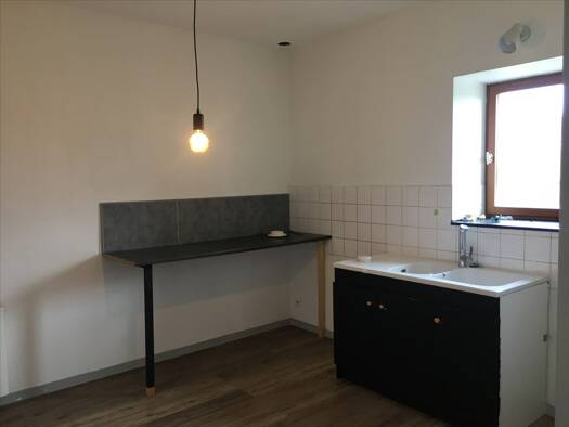Appartement à louer 493 € 3 pièces 2 chambres 79,96 m² RDC Le Miroir 71480