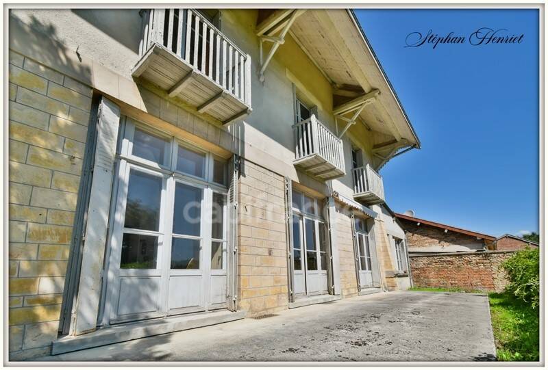 Maison à vendre, 228m², VOUZIERS