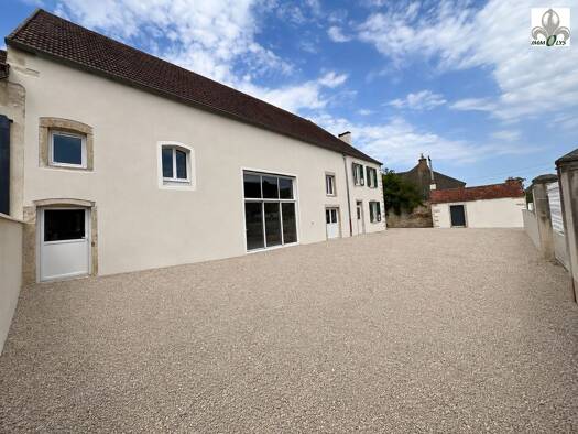 Maison à vendre 99 000 € 4 pièces 1 chambre 77 m² 214 m² de terrain Demigny 71150