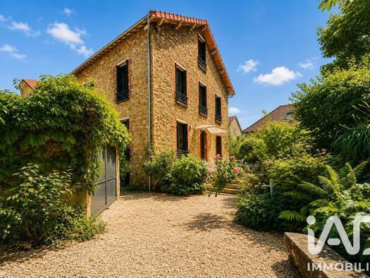 Maison à vendre 1 230 000 € 8 pièces 5 chambres 240 m² 480 m² de terrain Galvents-Corby Clamart 92140
