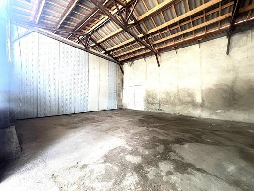 Entrepôt à louer 620 € 120 m² d'espace de stockage Les Ponches-Les Naves Manosque 04100