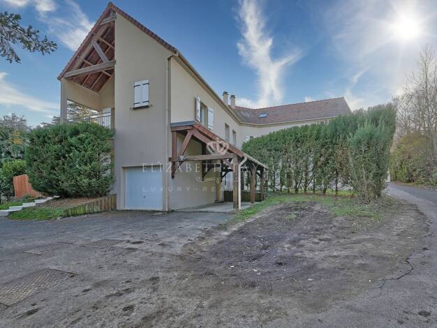 Maison à louer 2 800 € 5 pièces 4 chambres 157 m² Mareil-Marly 78750