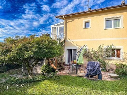 Maison à vendre 695 000 € 5 pièces 170 m² Ouest Saint-Genis-Pouilly 01630