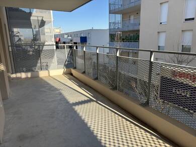 Appartement à louer 795 € 3 pièces 2 chambres 61,2 m² Étage 2/5 Raphèle les Arles-La Jansonne Arles 13200