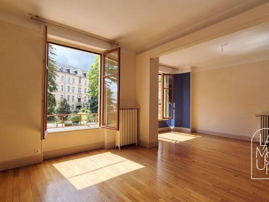 Appartement à vendre 329 000 € 5 pièces 4 chambres 113 m² Étage 1/3 Docteur Lavalle Dijon 21000