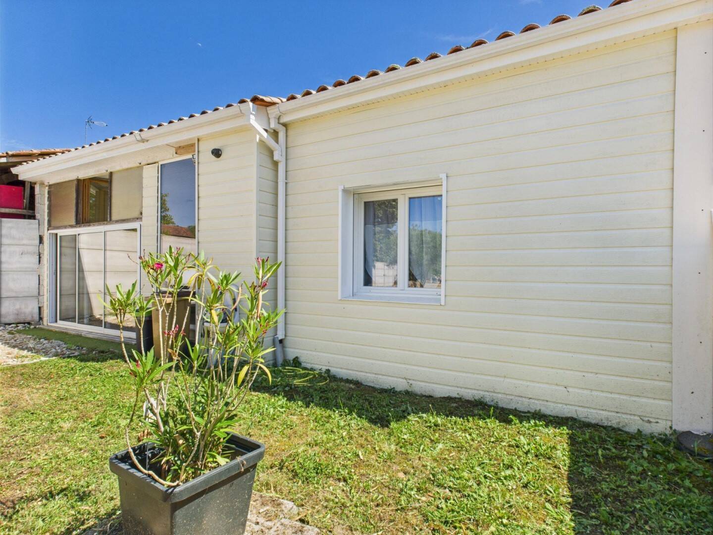 Maison à vendre, 162m², MONTLIEU LA GARDE