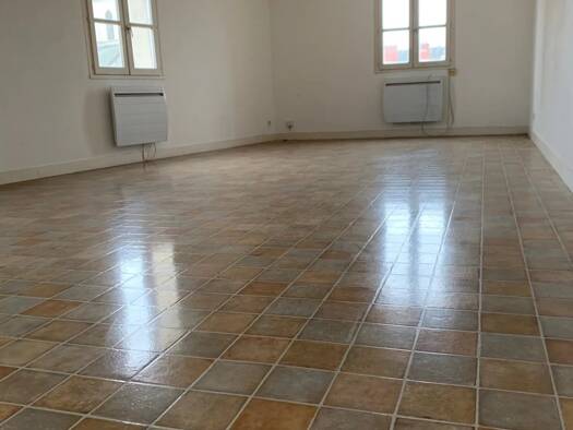 Appartement à louer 587 € 4 pièces 121 m² 1er étage Fourchambault 58600