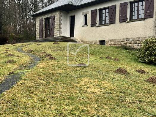 Maison à vendre 169 800 € 5 pièces 4 chambres 118 m² 2 593 m² de terrain Chamberet 19370