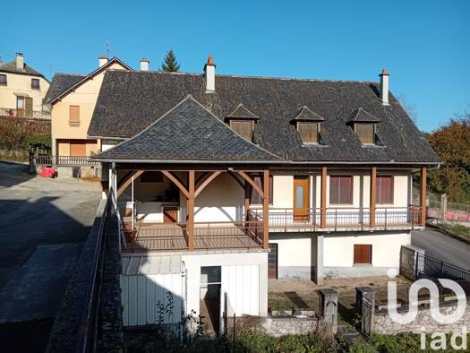Maison à vendre 150 000 € 5 pièces 4 chambres 155 m² 488 m² de terrain Montsalvy 15120