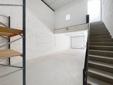 Local commercial à louer 1 330 € 136 m² de surface de vente Fontaines-sur-Saône 69270