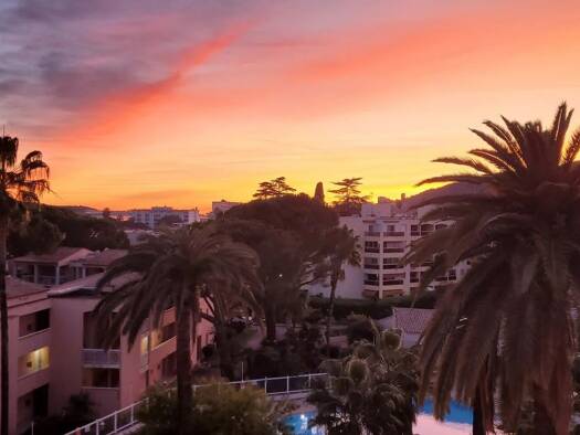 Appartement à vendre 245 000 € 2 pièces 31,41 m² 4ème étage Les Paluds-Lauvert Vallauris 06220