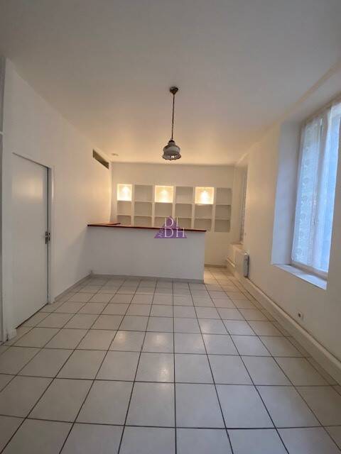 Maison à louer, 32m², HYERES