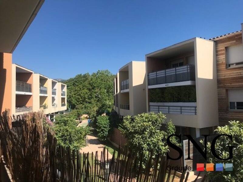 Maison à louer, 54m², CUERS