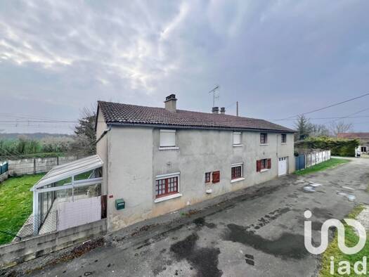 Maison à vendre 85 000 € 4 pièces 2 chambres 105 m² 1 575 m² de terrain Saint-Macoux 86400
