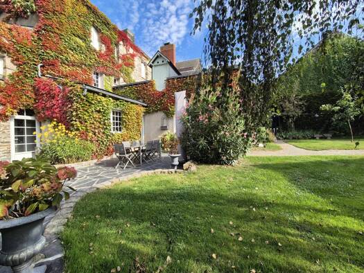 Maison à vendre 462 000 € 7 pièces 5 chambres 288 m² 615 m² de terrain Le Lion-d'Angers 49220