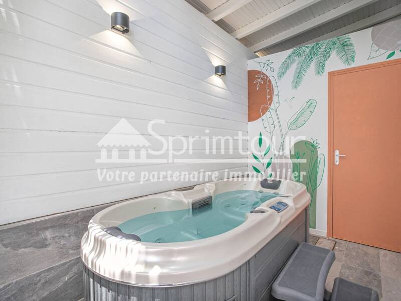 Maison à vendre, 396m², BOUILLANTE