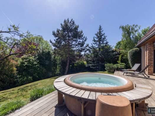 Maison à vendre 995 000 € 7 pièces 4 chambres 204 m² 1 009 m² de terrain Villennes-sur-Seine 78670