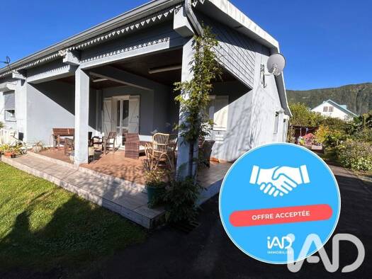 Maison de plain-pied à vendre 230 000 € 5 pièces 4 chambres 110 m² 855 m² de terrain Saint-Joseph 97480