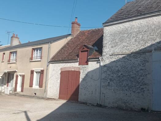 Maison à vendre 176 000 € 6 pièces 5 chambres 146 m² 2 266 m² de terrain Avaray 41500