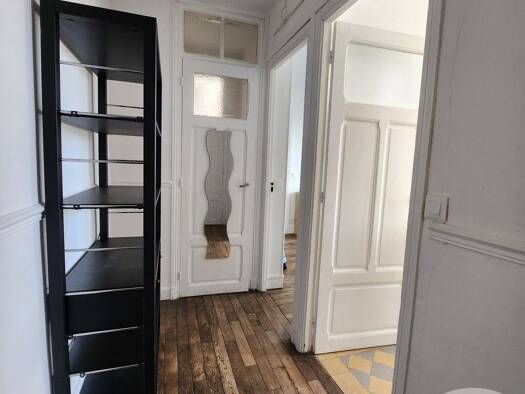 Appartement à louer 870 € 1 pièce 23,7 m² 5ème étage Montrouge 92120