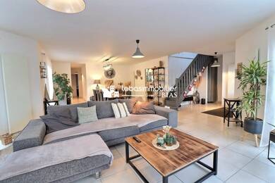 Maison à vendre 395 000 € 7 pièces 5 chambres 210 m² 950 m² de terrain Yvetot 76190