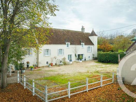 Maison à vendre 569 000 € 6 pièces 3 chambres 250 m² 35 203 m² de terrain Falaise 14700