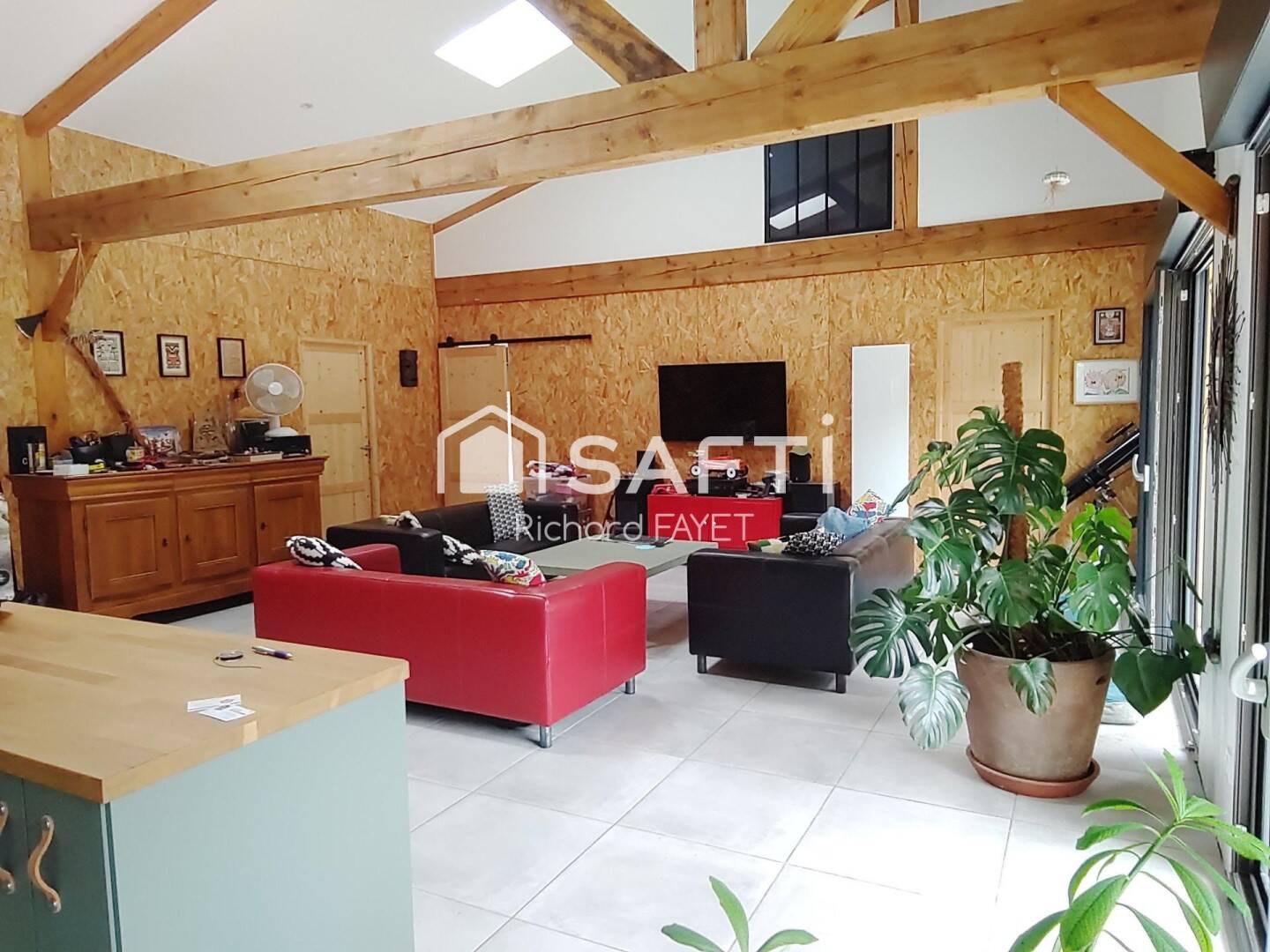 Maison à vendre, 150m², SAINT BONNET SUR GIRONDE