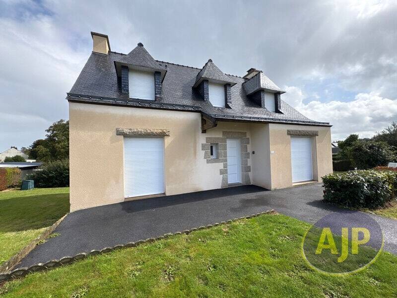 Maison à louer, 120m², PLUMELEC